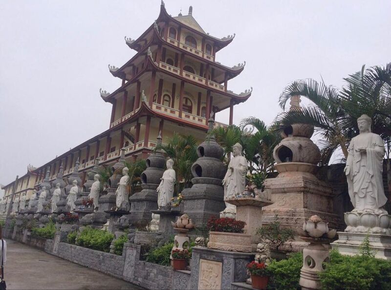 Hình ảnh một góc chùa Cao Linh  